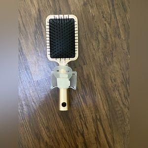 Windsur jeweled Brush